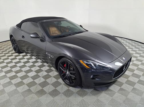Gray 2015 Maserati GranTurismo Base