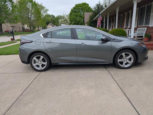 2017 Chevrolet Volt LT
