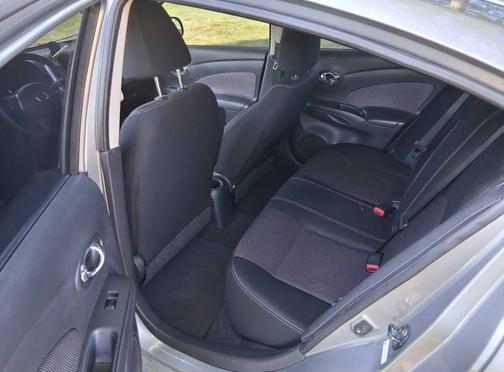 2014 Nissan Versa 1.6 SV