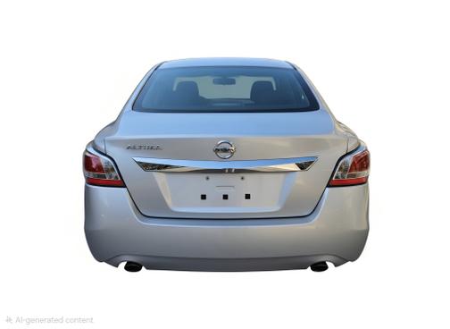 Silver 2015 Nissan Altima 2.5