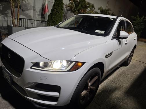 2018 Jaguar F-PACE 30t Premium