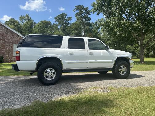 2003 Chevrolet Suburban 1500 LT