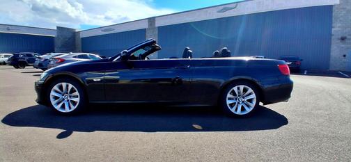 Black 2011 BMW 328 i
