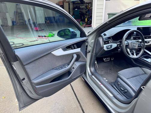 2023 Audi A4 45 S line Premium Plus