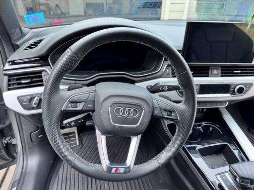 2023 Audi A4 45 S line Premium Plus