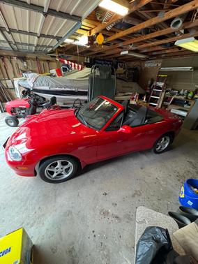 Red 2002 Mazda MX-5 Miata Base