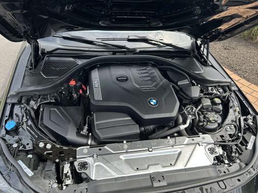 2022 BMW 230 i