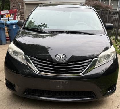 2014 Toyota Sienna LE