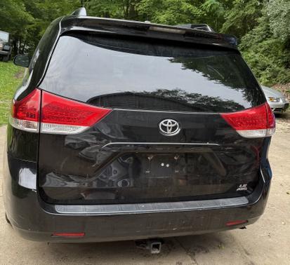 2014 Toyota Sienna LE