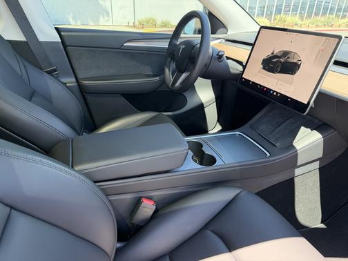 Black 2025 Tesla Model Y Long Range AWD
