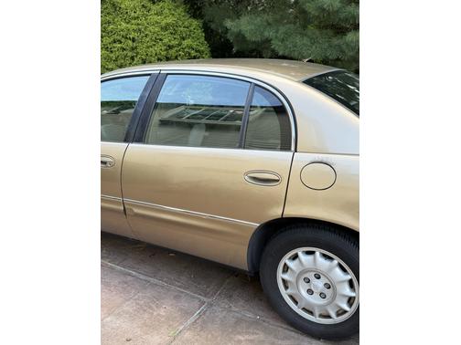 1999 Buick Park Avenue Base