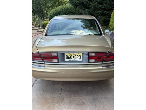 1999 Buick Park Avenue Base