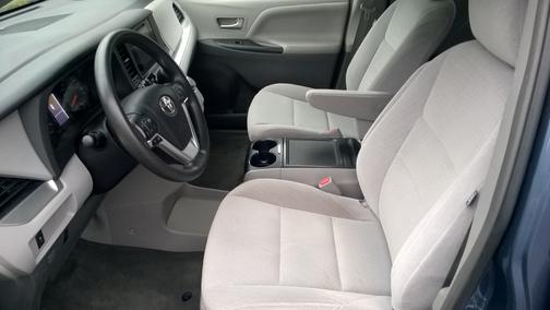 2015 Toyota Sienna LE