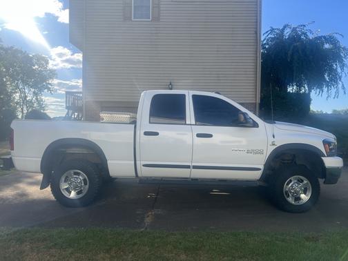 2006 Dodge Ram 2500 SLT Quad Cab