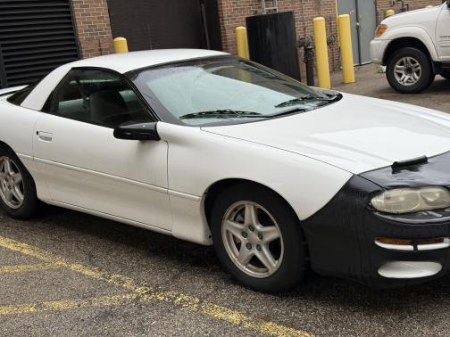 1998 Chevrolet Camaro Base