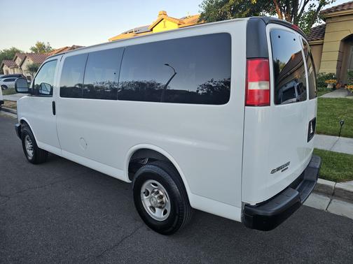 2016 Chevrolet Express 2500 LS