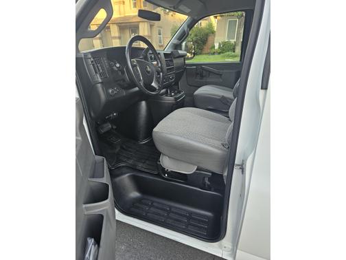 2016 Chevrolet Express 2500 LS