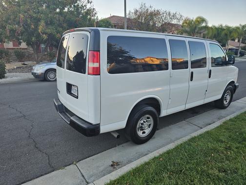 2016 Chevrolet Express 2500 LS