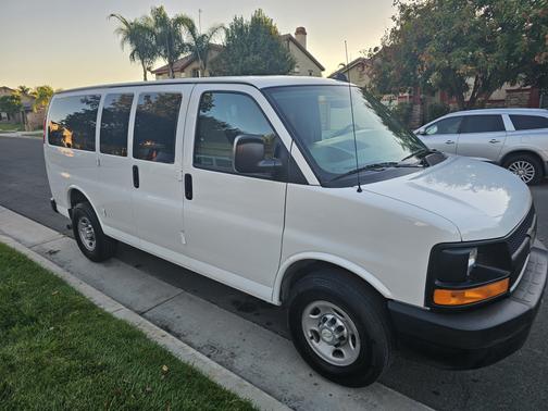 2016 Chevrolet Express 2500 LS