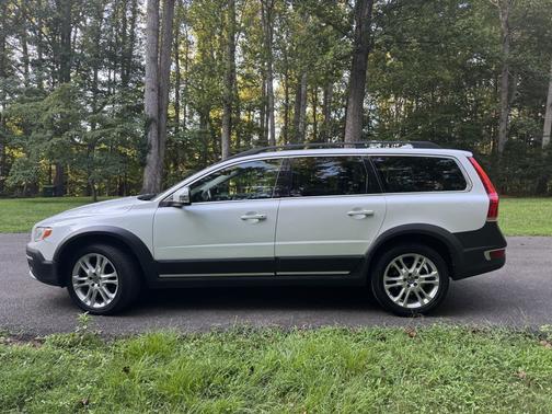 2016 Volvo XC70 T5 Premier