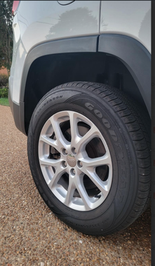 2015 Jeep Cherokee Sport