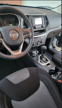 2015 Jeep Cherokee Sport