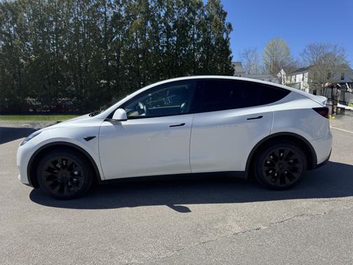2020 Tesla Model Y Long Range