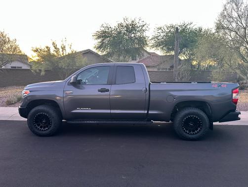2014 Toyota Tundra SR