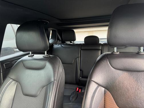 Gray 2023 Jeep Compass Latitude