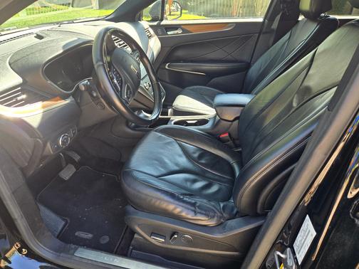 Gray 2017 Lincoln MKC Reserve