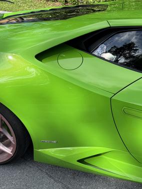 Green 2015 Lamborghini Huracan LP610-4