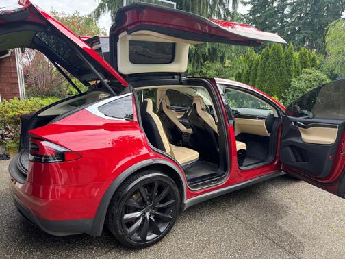 2016 Tesla Model X P90D