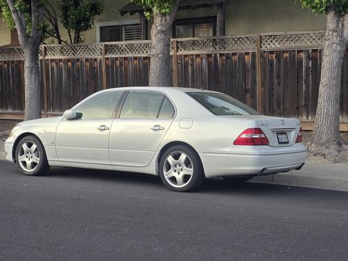 2004 Lexus LS 430 Base