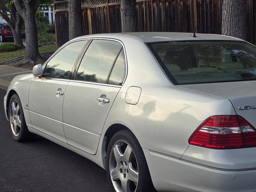 2004 Lexus LS 430 Base