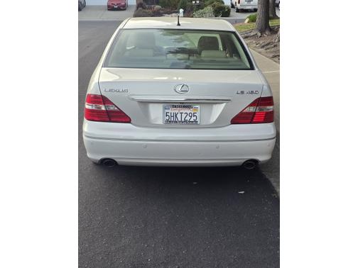 2004 Lexus LS 430 Base