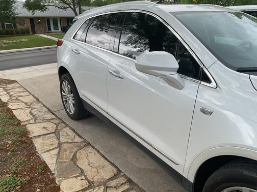 White 2017 Cadillac XT5 Premium Luxury