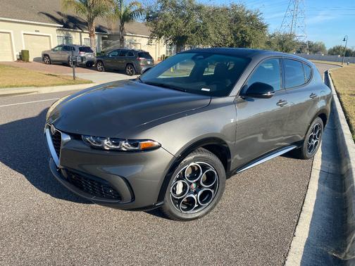Gray 2024 Alfa Romeo Tonale Ti