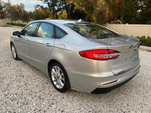 2019 Ford Fusion Hybrid SE
