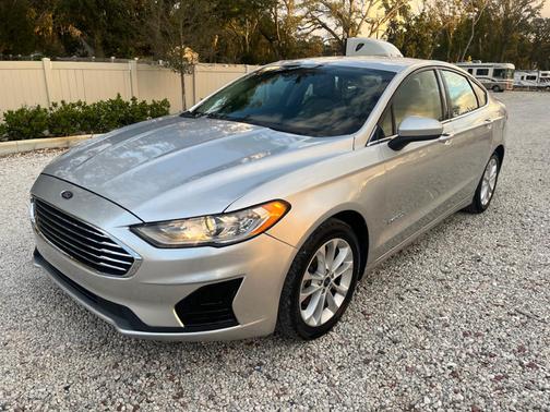 2019 Ford Fusion Hybrid SE