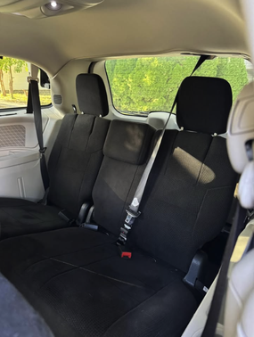 2012 Dodge Grand Caravan Crew