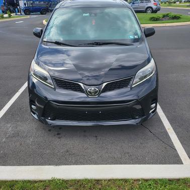 2018 Toyota Sienna SE Premium