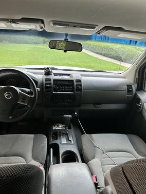 White 2007 Nissan Xterra S