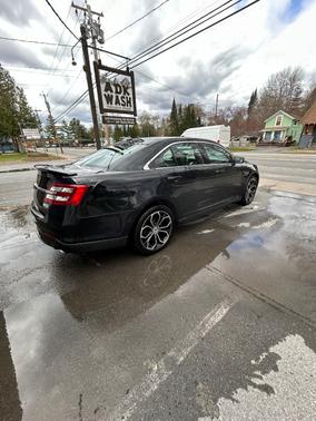 Black 2017 Ford Taurus SHO
