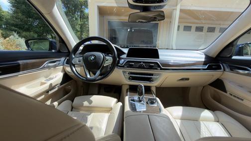 Blue 2016 BMW 750 i