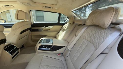 Blue 2016 BMW 750 i