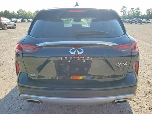 Black 2022 INFINITI QX50 ESSENTIAL