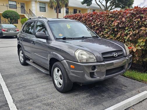 Gray 2008 Hyundai TUCSON GLS