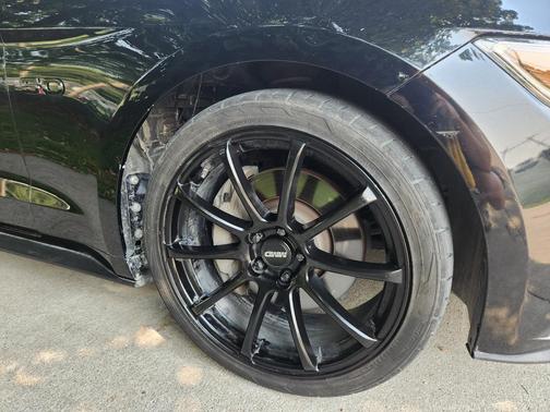 Black 2017 Ford Mustang GT