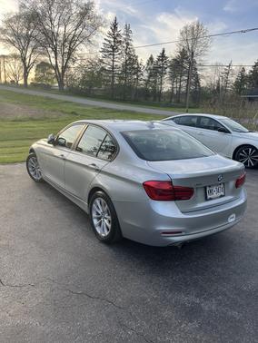 Silver 2018 BMW 320 i xDrive