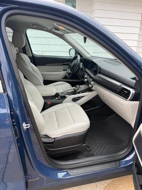 Blue 2023 Kia Telluride S